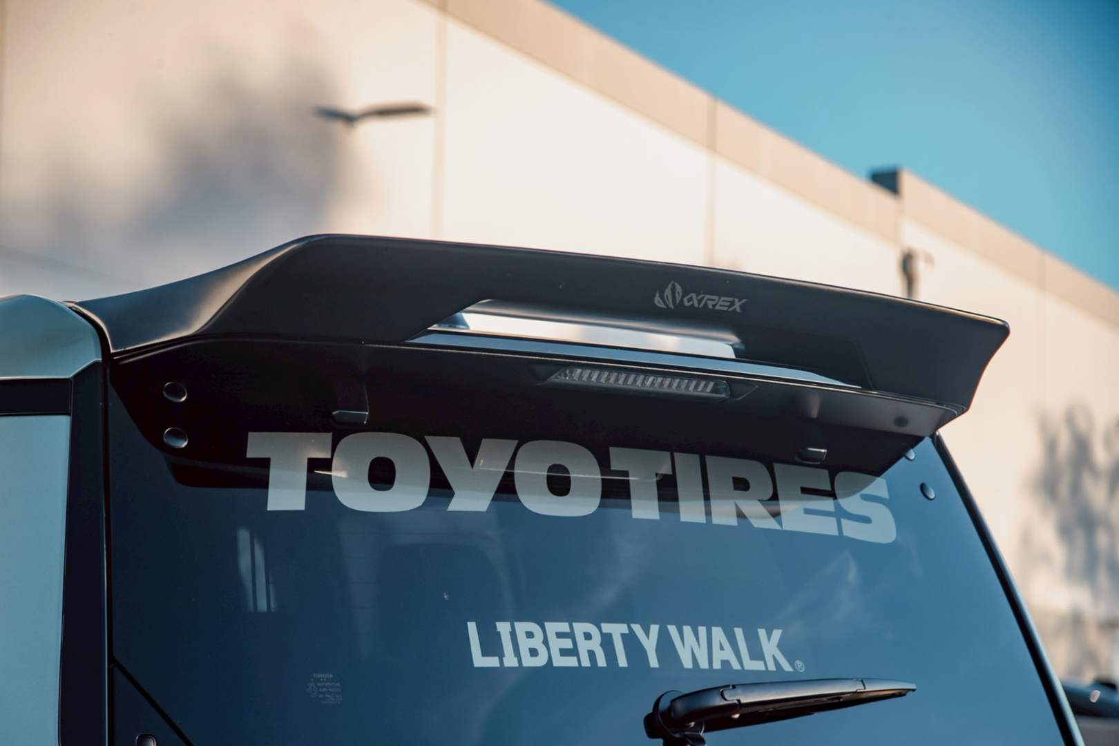 SMALL_LB-WORKS-TOYOTA-LAND-CRUISER-25000014